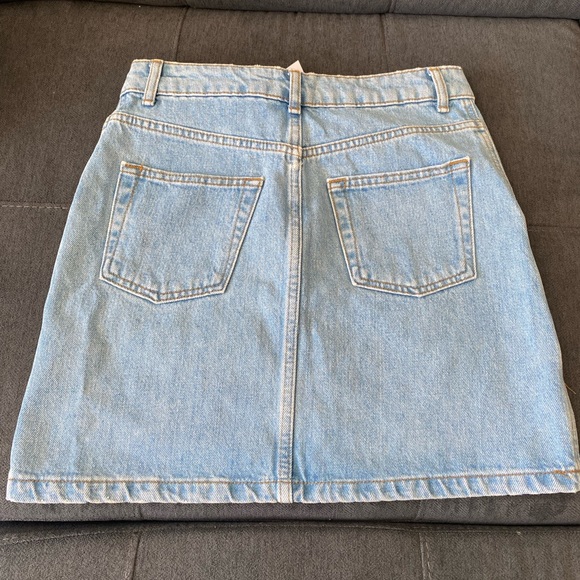 Topshop Jean skirt NEW WITH TAGS - Picture 2 of 3